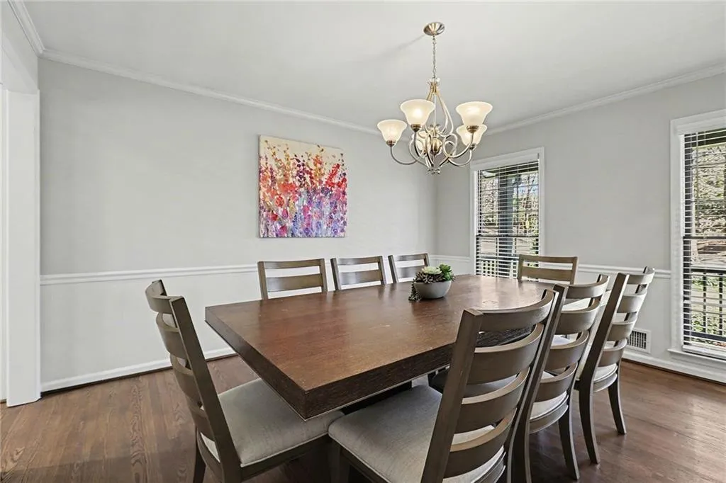 7070 Glenridge Drive, Atlanta, Georgia 30328, 5 Bedrooms Bedrooms, ,3 BathroomsBathrooms,Residential,For Sale,7070 Glenridge Drive,7707385