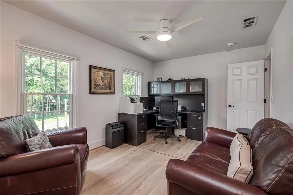 250 Glen Meadow Court, Sandy Springs, Georgia 30328, 4 Bedrooms Bedrooms, ,3 BathroomsBathrooms,Residential,Sold,250 Glen Meadow Court,7006595