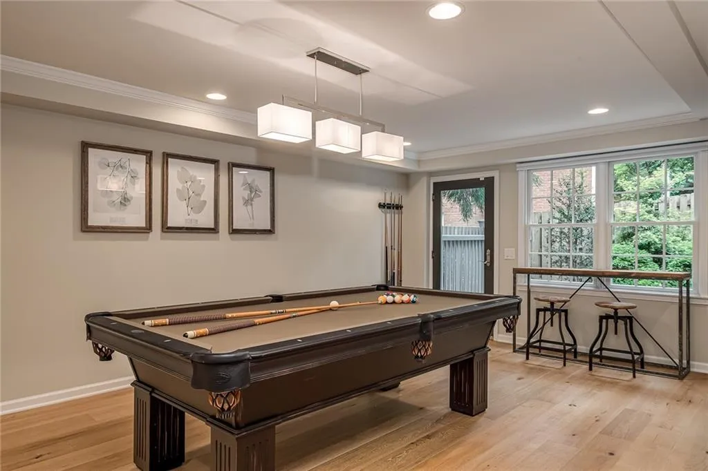 250 Glen Meadow Court, Sandy Springs, Georgia 30328, 4 Bedrooms Bedrooms, ,3 BathroomsBathrooms,Residential,Sold,250 Glen Meadow Court,7006595