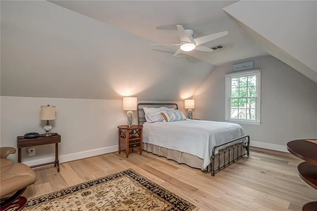 250 Glen Meadow Court, Sandy Springs, Georgia 30328, 4 Bedrooms Bedrooms, ,3 BathroomsBathrooms,Residential,Sold,250 Glen Meadow Court,7006595