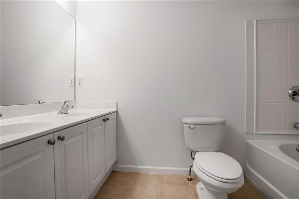 1488 Liberty Parkway Nw Unit 2202, Atlanta, Georgia 30318, 3 Bedrooms Bedrooms, ,3 BathroomsBathrooms,Residential,For Sale,1488 Liberty Parkway Nw Unit 2202,7607654