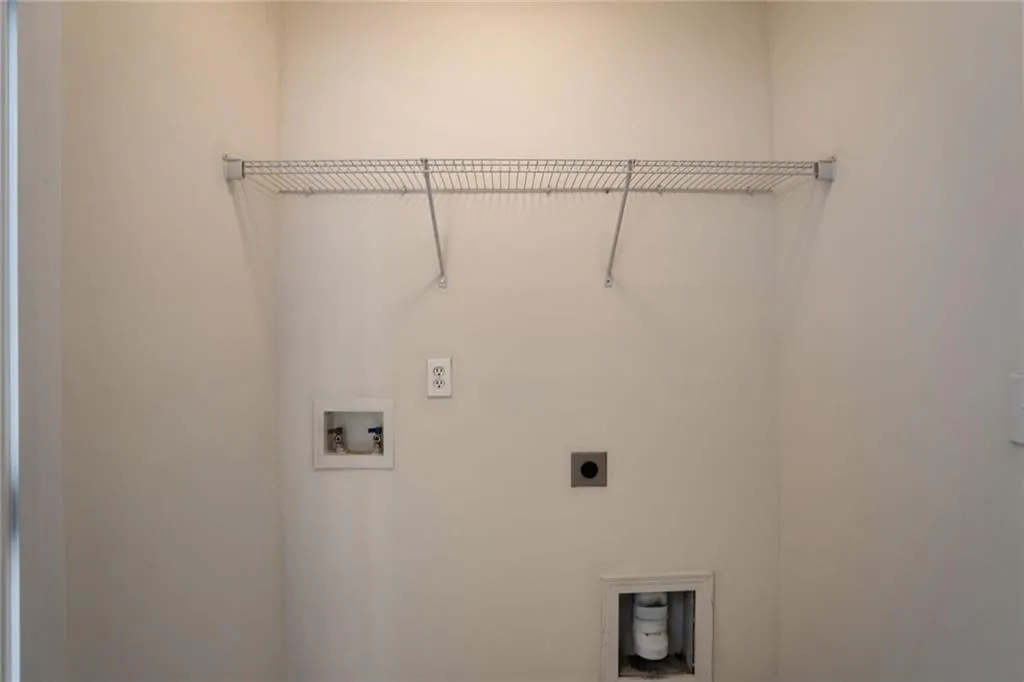 Laundry area with hookup for an electric dryer and washer hookup