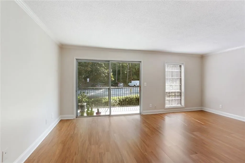 6851 Roswell Road Ne Unit H30, Atlanta, Georgia 30328, 2 Bedrooms Bedrooms, ,2 BathroomsBathrooms,Residential,Sold,6851 Roswell Road Ne Unit H30,6105765