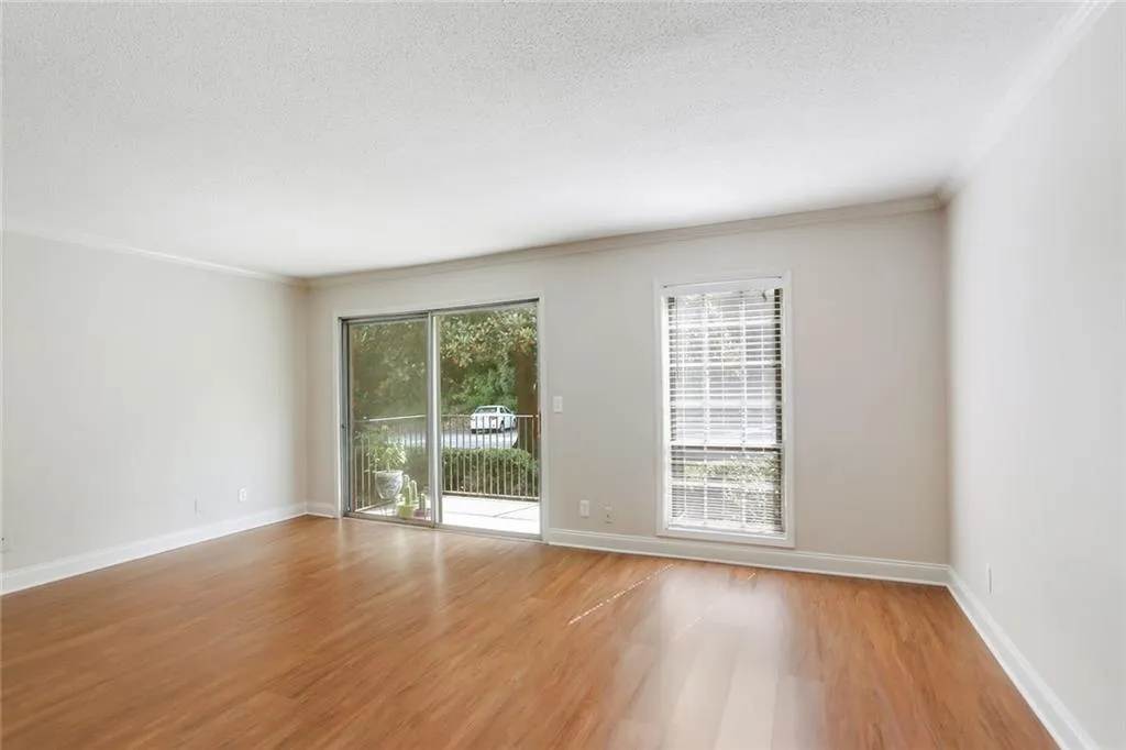 6851 Roswell Road Ne Unit H30, Atlanta, Georgia 30328, 2 Bedrooms Bedrooms, ,2 BathroomsBathrooms,Residential,Sold,6851 Roswell Road Ne Unit H30,6105765
