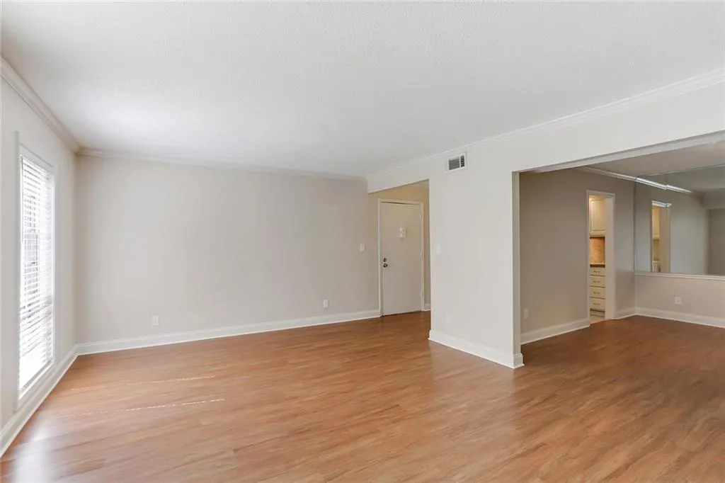 6851 Roswell Road Ne Unit H30, Atlanta, Georgia 30328, 2 Bedrooms Bedrooms, ,2 BathroomsBathrooms,Residential,Sold,6851 Roswell Road Ne Unit H30,6105765