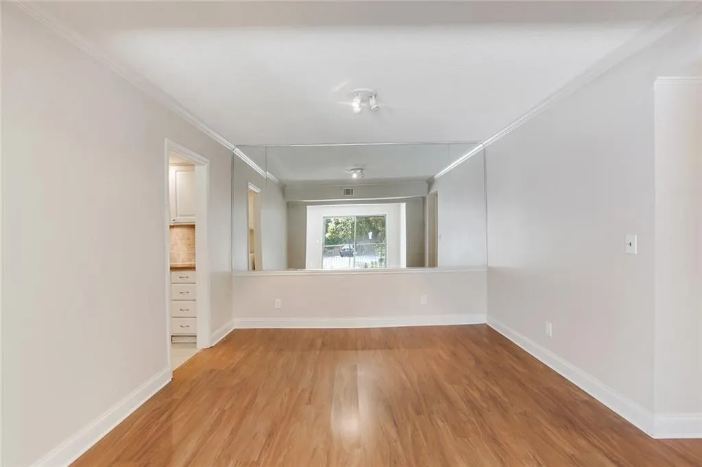 6851 Roswell Road Ne Unit H30, Atlanta, Georgia 30328, 2 Bedrooms Bedrooms, ,2 BathroomsBathrooms,Residential,Sold,6851 Roswell Road Ne Unit H30,6105765