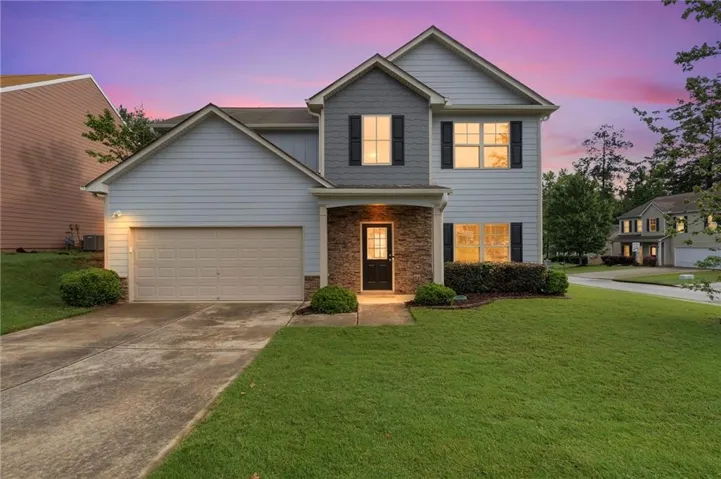 Well Maintained 2 Story Home with 5 Bedrooms
