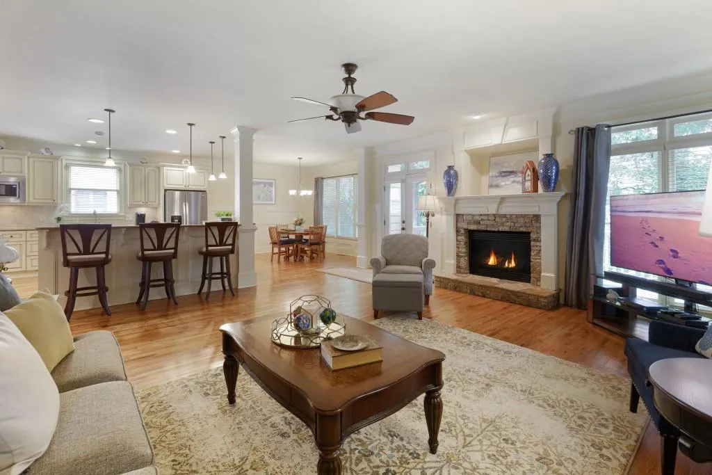 1004 Madeline Lane, Sandy Springs, Georgia 30350, 4 Bedrooms Bedrooms, ,3 BathroomsBathrooms,Residential,Sold,1004 Madeline Lane,6887109