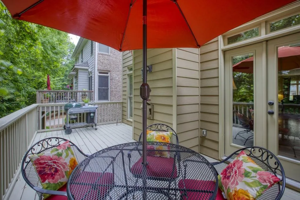 1004 Madeline Lane, Sandy Springs, Georgia 30350, 4 Bedrooms Bedrooms, ,3 BathroomsBathrooms,Residential,Sold,1004 Madeline Lane,6887109