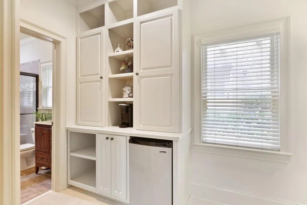 1004 Madeline Lane, Sandy Springs, Georgia 30350, 4 Bedrooms Bedrooms, ,3 BathroomsBathrooms,Residential,Sold,1004 Madeline Lane,6887109