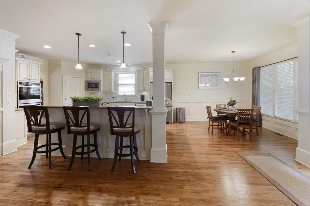 1004 Madeline Lane, Sandy Springs, Georgia 30350, 4 Bedrooms Bedrooms, ,3 BathroomsBathrooms,Residential,Sold,1004 Madeline Lane,6887109