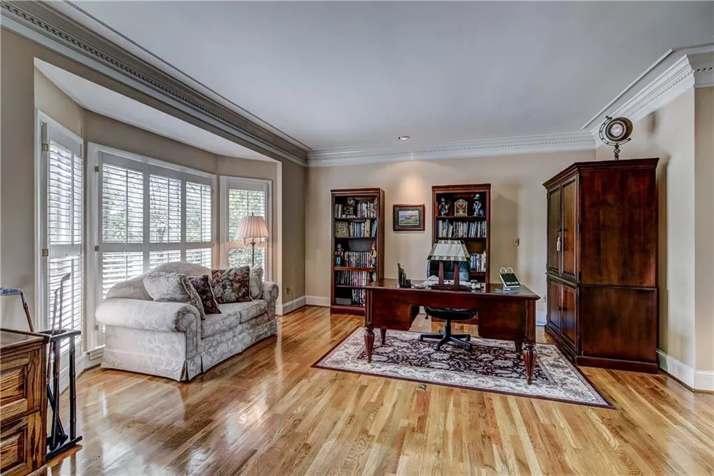 190 Grogans Landing, Sandy Springs, Georgia 30350, 5 Bedrooms Bedrooms, ,4 BathroomsBathrooms,Residential,Sold,190 Grogans Landing,5826788
