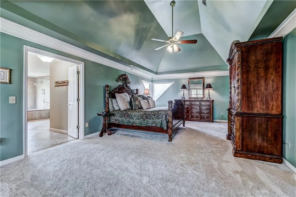 190 Grogans Landing, Sandy Springs, Georgia 30350, 5 Bedrooms Bedrooms, ,4 BathroomsBathrooms,Residential,Sold,190 Grogans Landing,5826788
