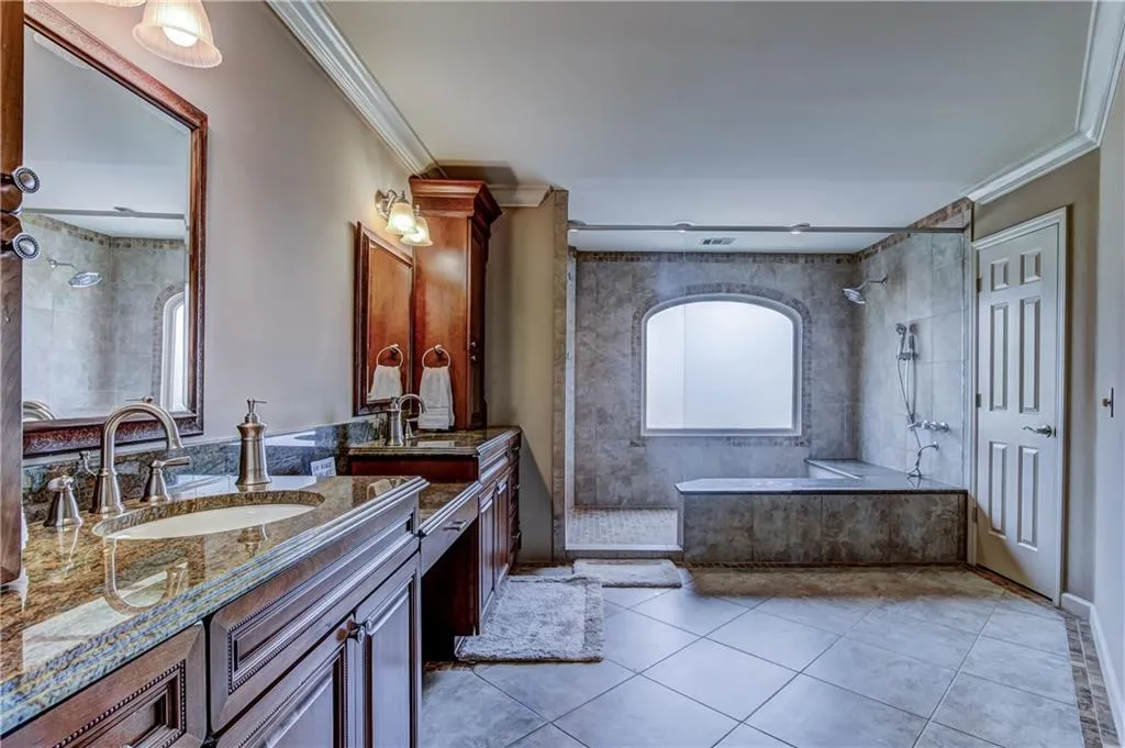 190 Grogans Landing, Sandy Springs, Georgia 30350, 5 Bedrooms Bedrooms, ,4 BathroomsBathrooms,Residential,Sold,190 Grogans Landing,5826788