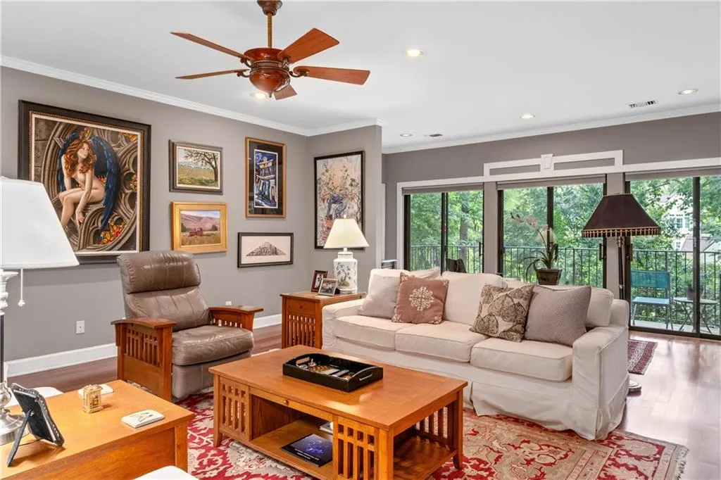 3071 Lenox Road Ne Unit 19, Atlanta, Georgia 30324, 2 Bedrooms Bedrooms, ,2 BathroomsBathrooms,Residential,For Sale,3071 Lenox Road Ne Unit 19,7623450