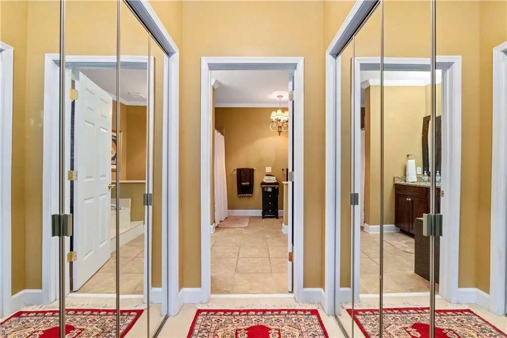 3071 Lenox Road Ne Unit 19, Atlanta, Georgia 30324, 2 Bedrooms Bedrooms, ,2 BathroomsBathrooms,Residential,For Sale,3071 Lenox Road Ne Unit 19,7623450