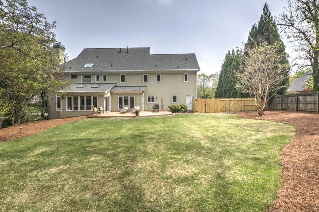 5330 Cross Roads Manor, Atlanta, Georgia 30327, 5 Bedrooms Bedrooms, ,5 BathroomsBathrooms,Residential,Sold,5330 Cross Roads Manor,5676860