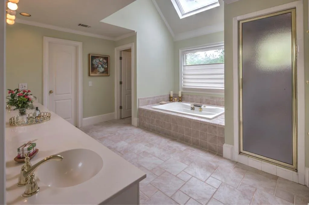 5330 Cross Roads Manor, Atlanta, Georgia 30327, 5 Bedrooms Bedrooms, ,5 BathroomsBathrooms,Residential,Sold,5330 Cross Roads Manor,5676860