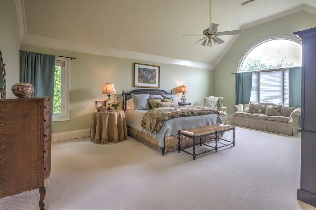 5330 Cross Roads Manor, Atlanta, Georgia 30327, 5 Bedrooms Bedrooms, ,5 BathroomsBathrooms,Residential,Sold,5330 Cross Roads Manor,5676860