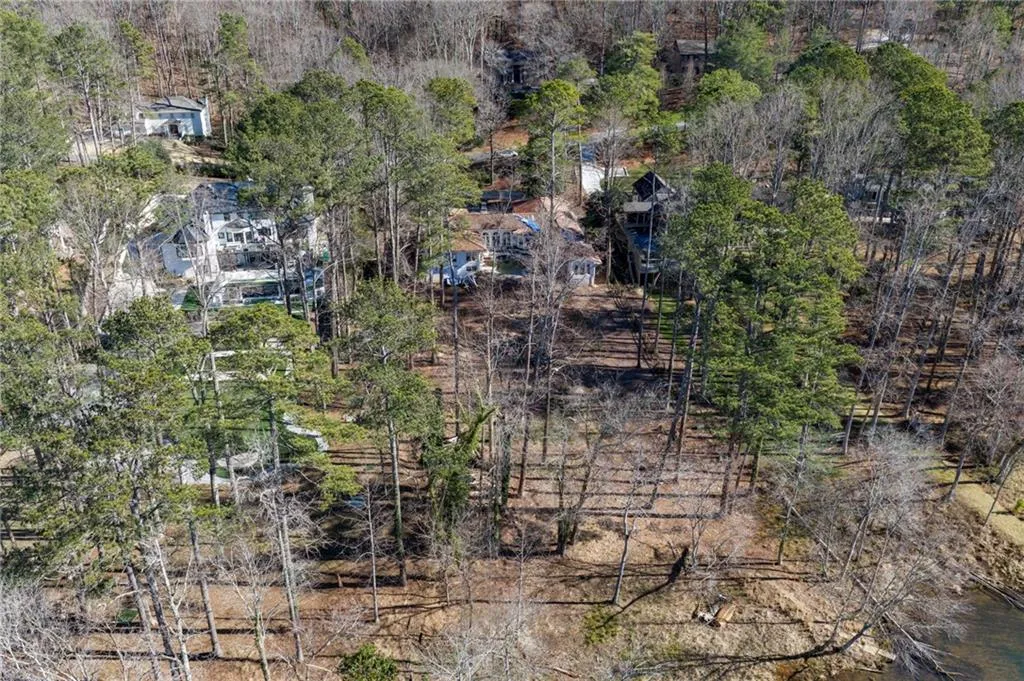 9355 Huntcliff Trace, Atlanta, Georgia 30350, 4 Bedrooms Bedrooms, ,5 BathroomsBathrooms,Residential,For Sale,9355 Huntcliff Trace,7743123