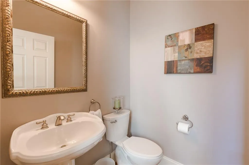 5492 Glenridge Drive Ne Unit 572, Atlanta, Georgia 30342, 3 Bedrooms Bedrooms, ,3 BathroomsBathrooms,Residential,Sold,5492 Glenridge Drive Ne Unit 572,5898144 5492 Glenridge Drive Ne Unit 572, Atlanta, Georgia 30342, 3 Bedrooms Bedrooms, ,3 BathroomsBathrooms,Residential,Sold,5492 Glenridge Drive Ne Unit 572,5898144