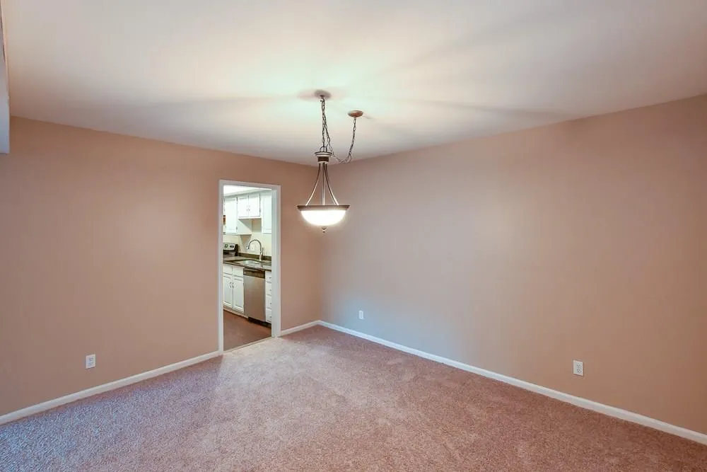 6851 Roswell Road Unit C10, Atlanta, Georgia 30328, 2 Bedrooms Bedrooms, ,2 BathroomsBathrooms,Residential,Sold,6851 Roswell Road Unit C10,5962416