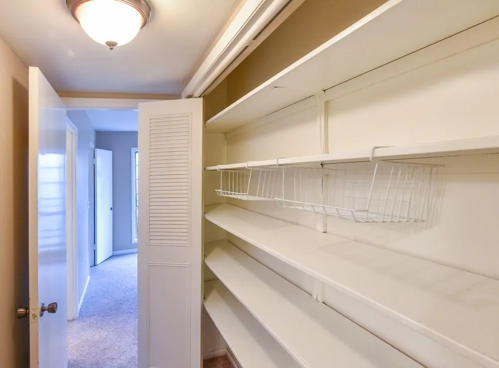 6851 Roswell Road Unit C10, Atlanta, Georgia 30328, 2 Bedrooms Bedrooms, ,2 BathroomsBathrooms,Residential,Sold,6851 Roswell Road Unit C10,5962416