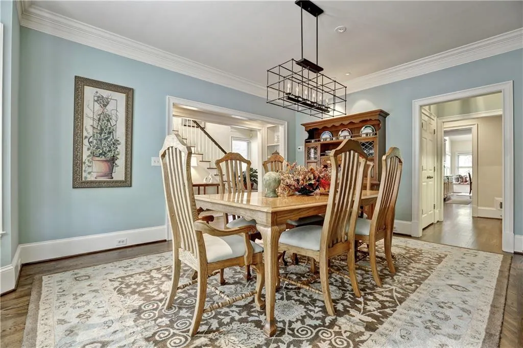 435 Ivy Park Lane Ne, Atlanta, Georgia 30342, 5 Bedrooms Bedrooms, ,3 BathroomsBathrooms,Residential,Sold,435 Ivy Park Lane Ne,5765089