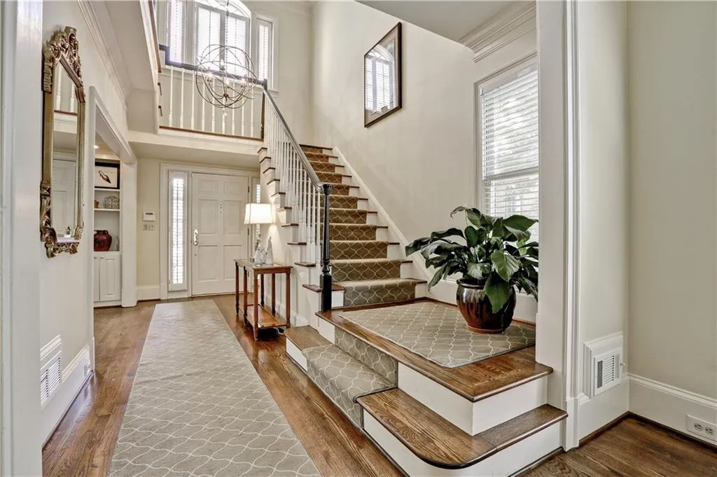 435 Ivy Park Lane Ne, Atlanta, Georgia 30342, 5 Bedrooms Bedrooms, ,3 BathroomsBathrooms,Residential,Sold,435 Ivy Park Lane Ne,5765089