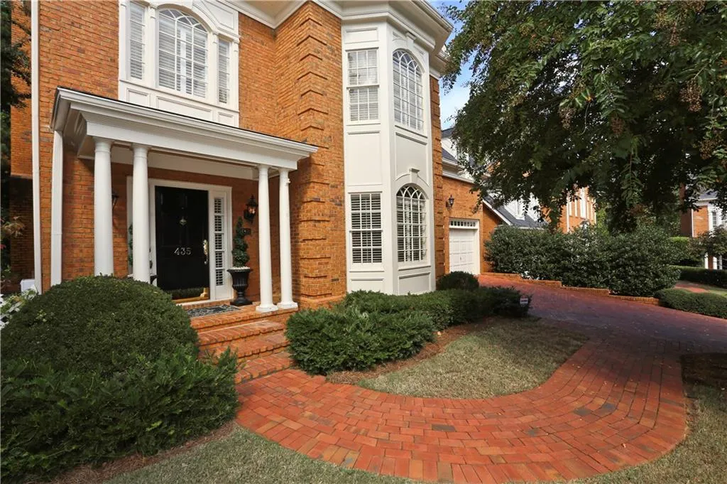 435 Ivy Park Lane Ne, Atlanta, Georgia 30342, 5 Bedrooms Bedrooms, ,3 BathroomsBathrooms,Residential,Sold,435 Ivy Park Lane Ne,5765089