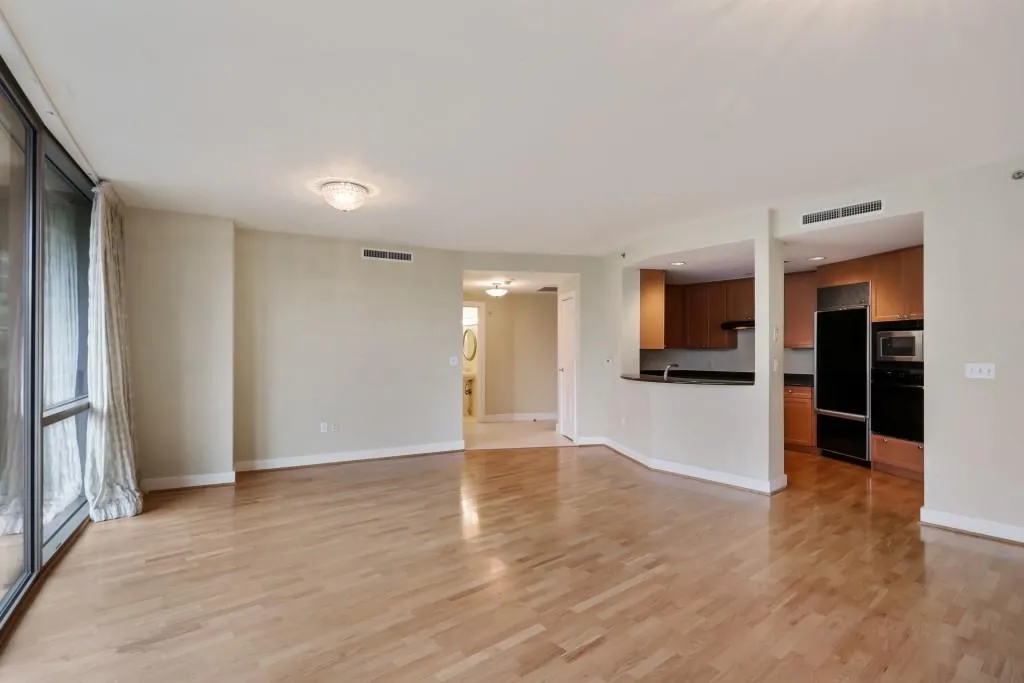 700 Park Regency Place Unit 703, Atlanta, Georgia 30326, 2 Bedrooms Bedrooms, ,2 BathroomsBathrooms,Residential,Sold,700 Park Regency Place Unit 703,5976351
