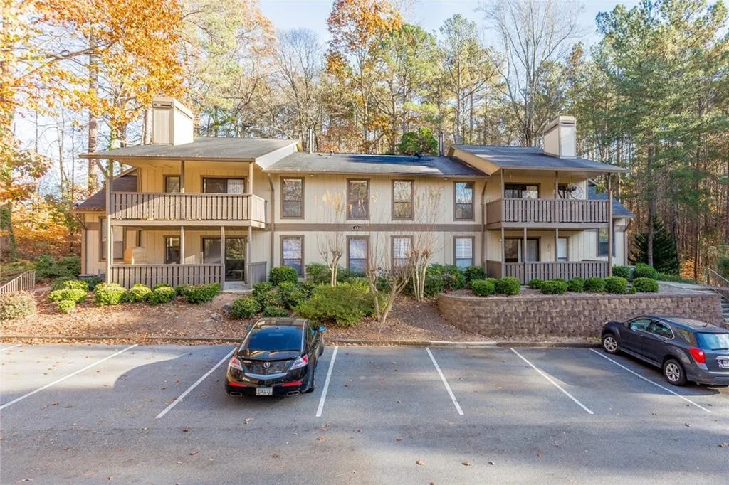 1402 Woodcliff Drive, Sandy Springs, Georgia 30350, 1 Bedroom Bedrooms, ,1 BathroomBathrooms,Residential,Sold,1402 Woodcliff Drive,6975263