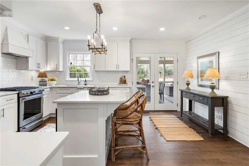 6615 Williamson Drive, Atlanta, Georgia 30328, 3 Bedrooms Bedrooms, ,2 BathroomsBathrooms,Residential,For Sale,6615 Williamson Drive,7735444