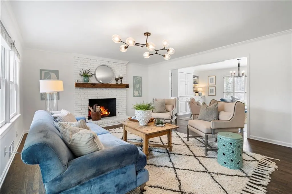 6615 Williamson Drive, Atlanta, Georgia 30328, 3 Bedrooms Bedrooms, ,2 BathroomsBathrooms,Residential,For Sale,6615 Williamson Drive,7735444