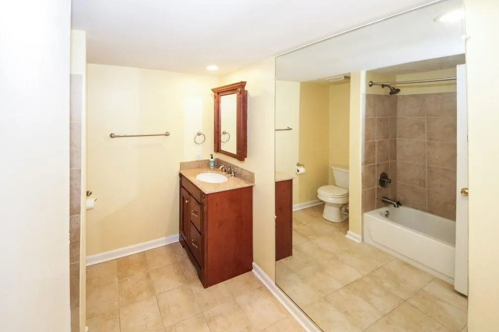6851 Roswell Road Unit P2, Atlanta, Georgia 30328, 2 Bedrooms Bedrooms, ,2 BathroomsBathrooms,Residential,Sold,6851 Roswell Road Unit P2,6062320