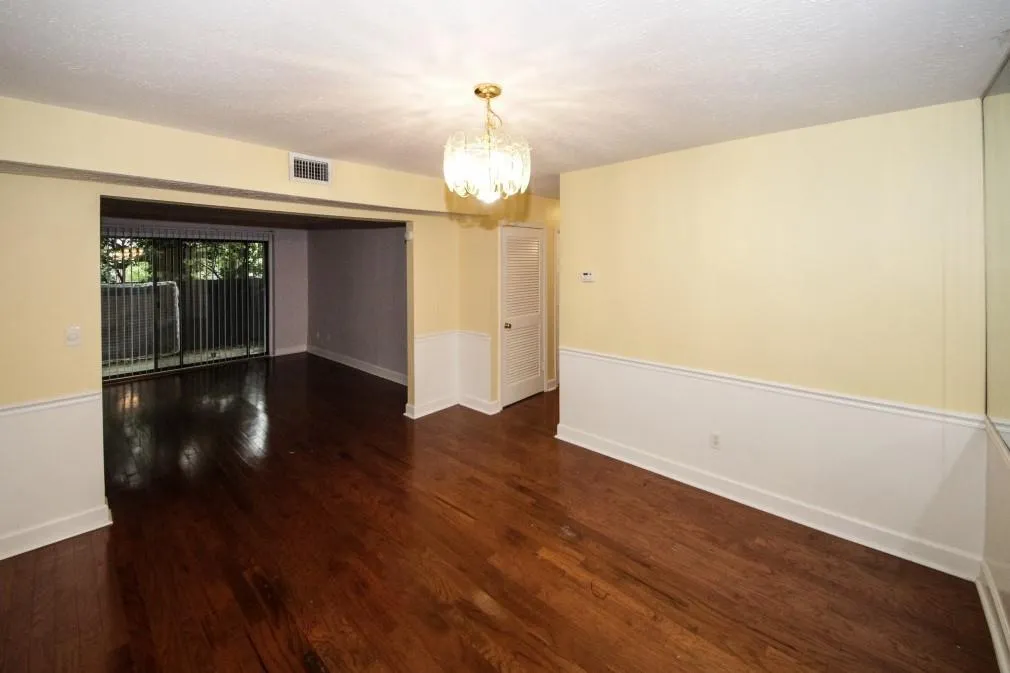 6851 Roswell Road Unit P2, Atlanta, Georgia 30328, 2 Bedrooms Bedrooms, ,2 BathroomsBathrooms,Residential,Sold,6851 Roswell Road Unit P2,6062320