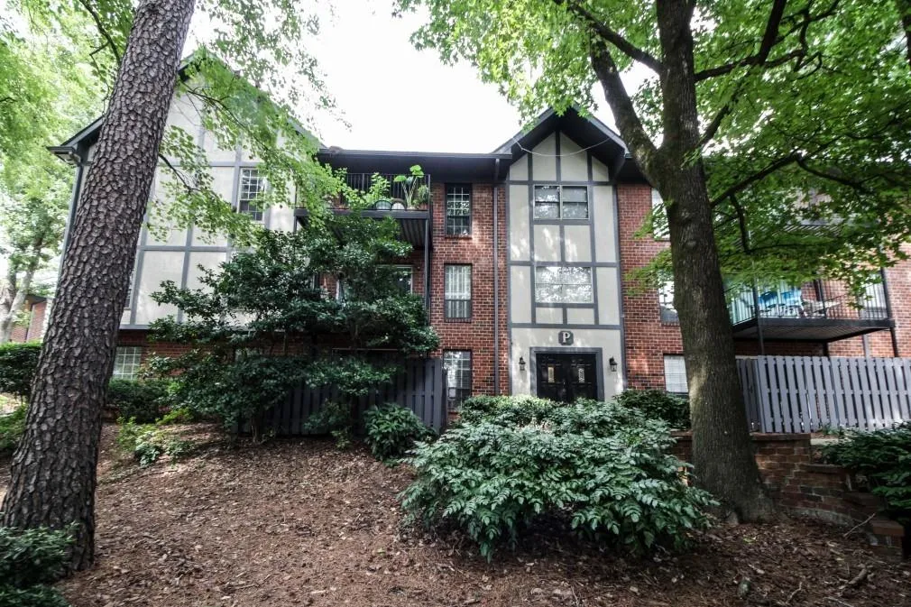 6851 Roswell Road Unit P2, Atlanta, Georgia 30328, 2 Bedrooms Bedrooms, ,2 BathroomsBathrooms,Residential,Sold,6851 Roswell Road Unit P2,6062320