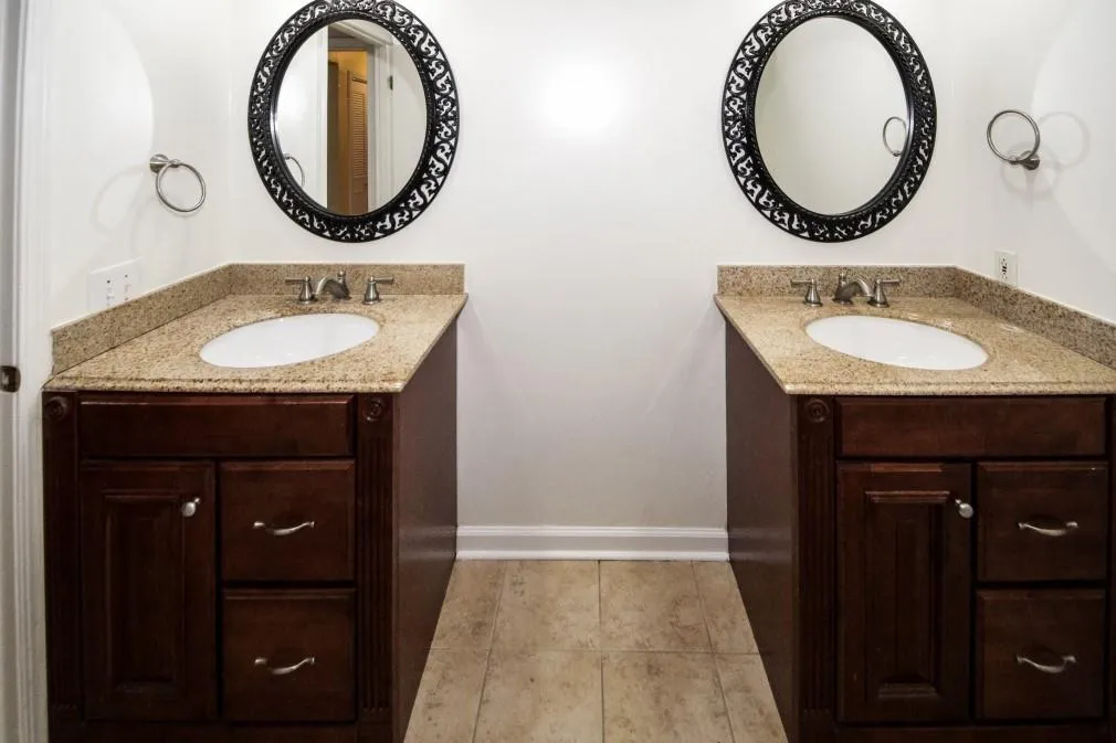 6851 Roswell Road Unit P2, Atlanta, Georgia 30328, 2 Bedrooms Bedrooms, ,2 BathroomsBathrooms,Residential,Sold,6851 Roswell Road Unit P2,6062320