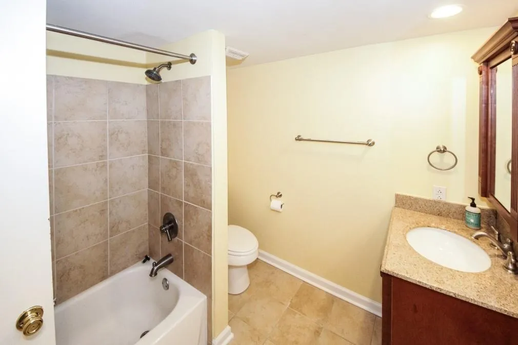 6851 Roswell Road Unit P2, Atlanta, Georgia 30328, 2 Bedrooms Bedrooms, ,2 BathroomsBathrooms,Residential,Sold,6851 Roswell Road Unit P2,6062320