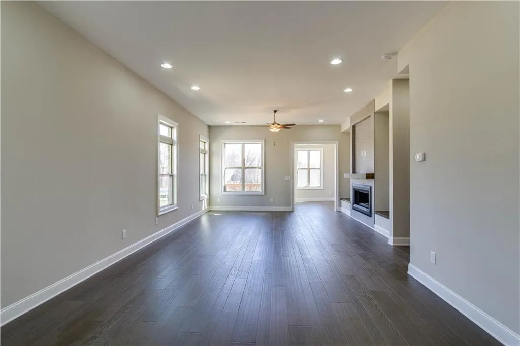 4202 Deming Circle, Atlanta, Georgia 30342, 3 Bedrooms Bedrooms, ,3 BathroomsBathrooms,Residential,Sold,4202 Deming Circle,5812503