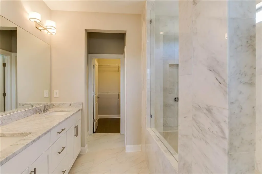 4202 Deming Circle, Atlanta, Georgia 30342, 3 Bedrooms Bedrooms, ,3 BathroomsBathrooms,Residential,Sold,4202 Deming Circle,5812503