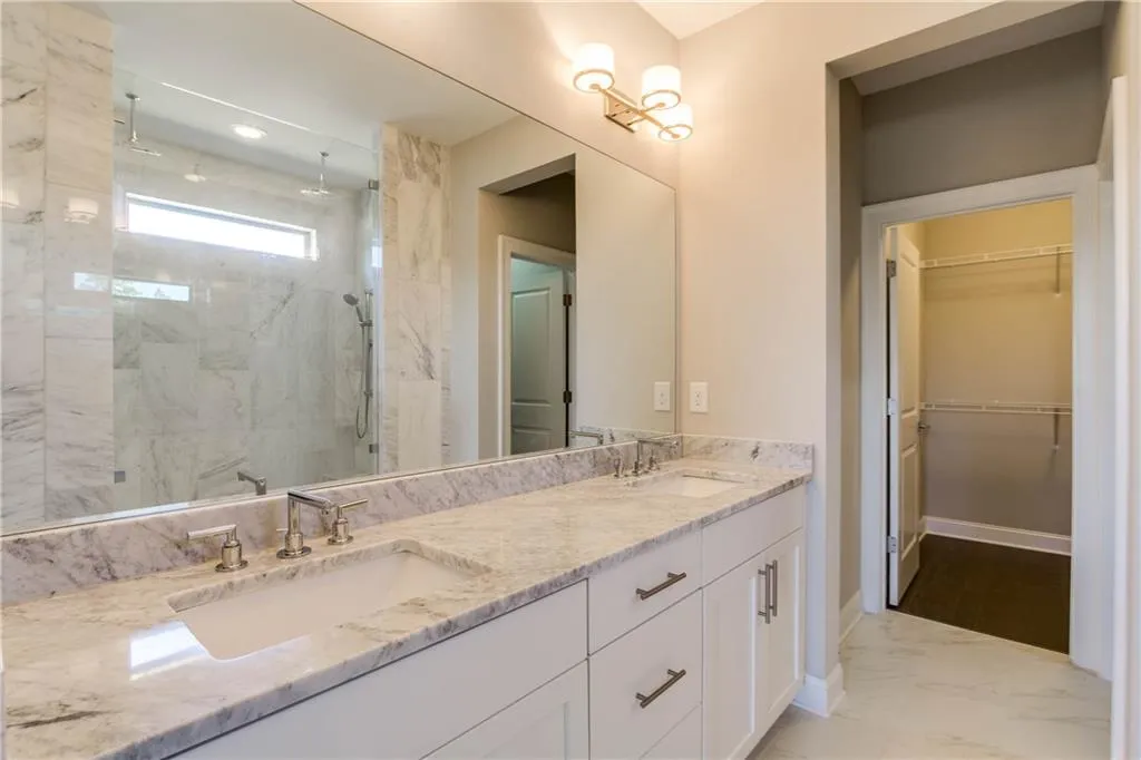 4202 Deming Circle, Atlanta, Georgia 30342, 3 Bedrooms Bedrooms, ,3 BathroomsBathrooms,Residential,Sold,4202 Deming Circle,5812503