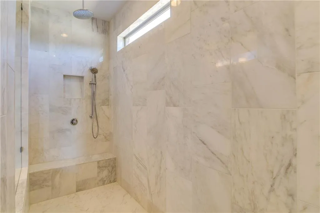 4202 Deming Circle, Atlanta, Georgia 30342, 3 Bedrooms Bedrooms, ,3 BathroomsBathrooms,Residential,Sold,4202 Deming Circle,5812503