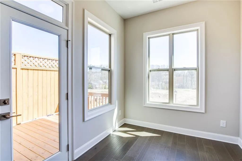 4202 Deming Circle, Atlanta, Georgia 30342, 3 Bedrooms Bedrooms, ,3 BathroomsBathrooms,Residential,Sold,4202 Deming Circle,5812503