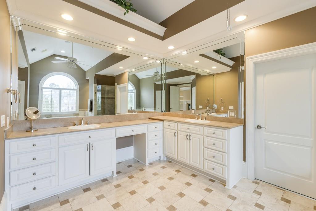 343 Caruso Court, Sandy Springs, Georgia 30350, 5 Bedrooms Bedrooms, ,6 BathroomsBathrooms,Residential,Sold,343 Caruso Court,7329097