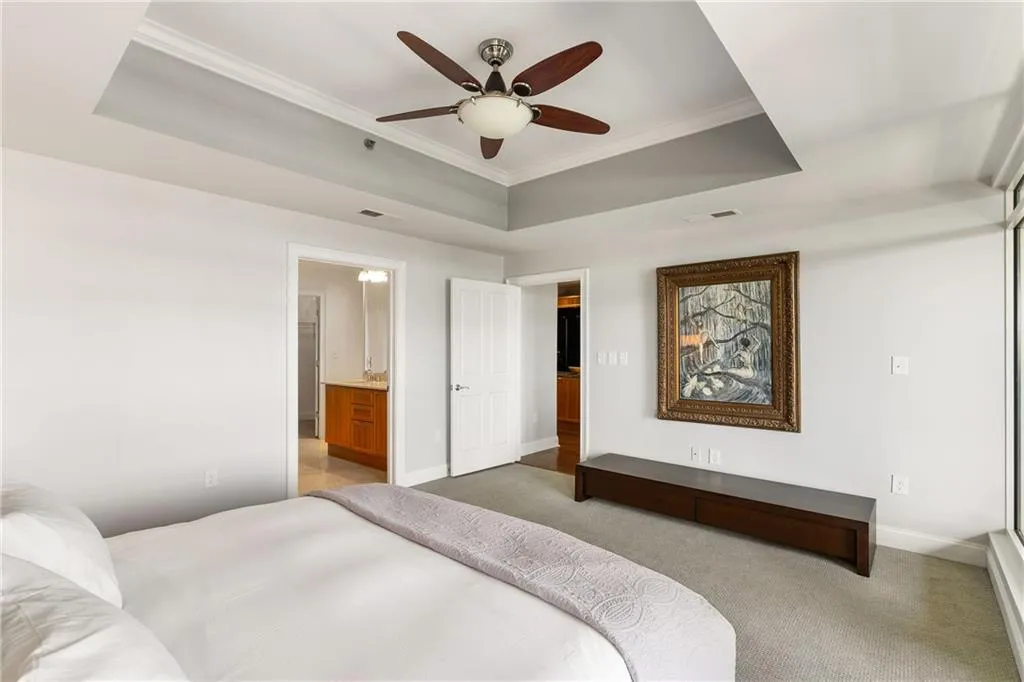 2881 Peachtree Road Ne Unit 702, Atlanta, Georgia 30305, 2 Bedrooms Bedrooms, ,2 BathroomsBathrooms,Residential,For Sale,2881 Peachtree Road Ne Unit 702,7649240