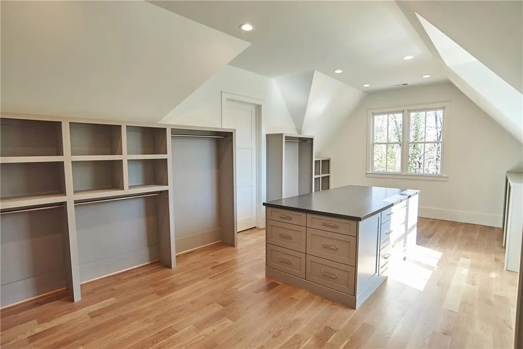 4545 Lake Forrest Drive, Atlanta, Georgia 30342, 8 Bedrooms Bedrooms, ,8 BathroomsBathrooms,Residential,Sold,4545 Lake Forrest Drive,5949439
