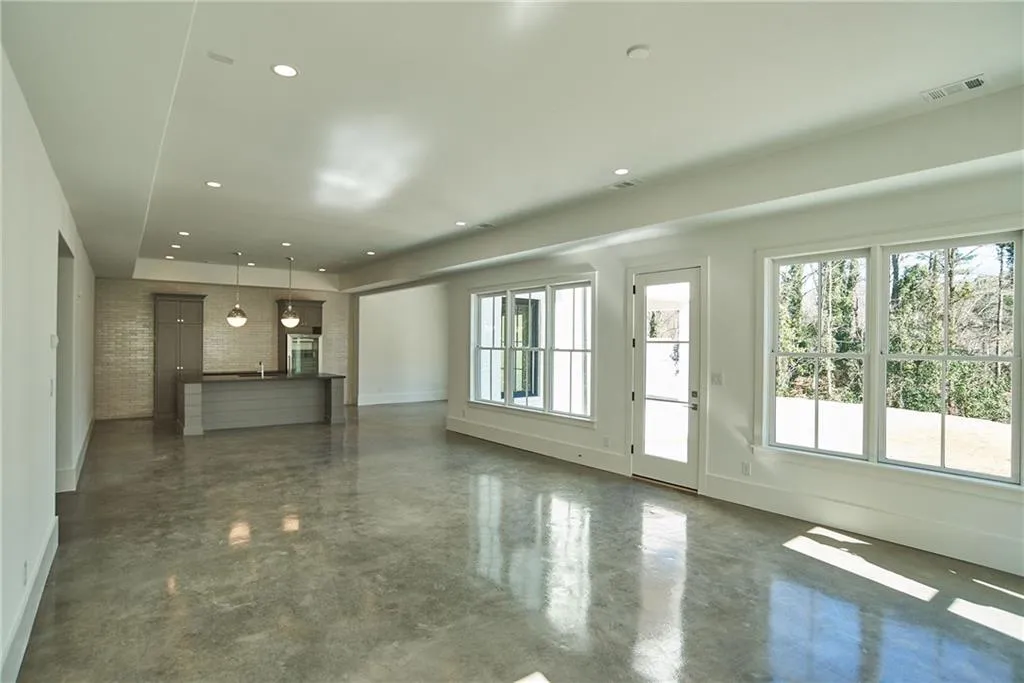 4545 Lake Forrest Drive, Atlanta, Georgia 30342, 8 Bedrooms Bedrooms, ,8 BathroomsBathrooms,Residential,Sold,4545 Lake Forrest Drive,5949439