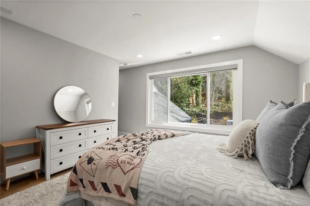 3050 River North Parkway, Atlanta, Georgia 30328, 4 Bedrooms Bedrooms, ,3 BathroomsBathrooms,Residential,Sold,3050 River North Parkway,7548123