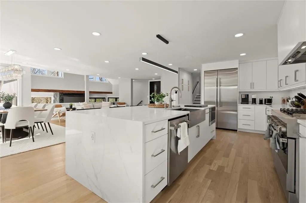 3050 River North Parkway, Atlanta, Georgia 30328, 4 Bedrooms Bedrooms, ,3 BathroomsBathrooms,Residential,Sold,3050 River North Parkway,7548123